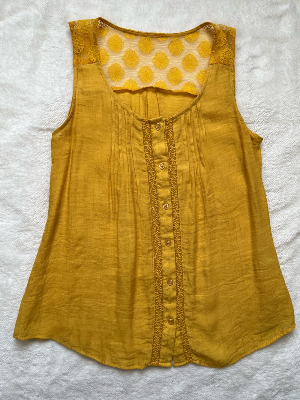 Sleeveless Mustard Yellow Button-Front Cotton Top with lace details